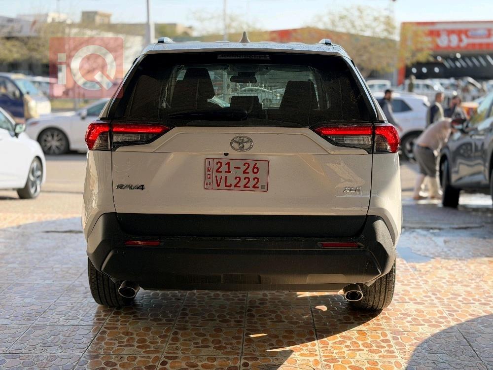 تويوتا راف 4